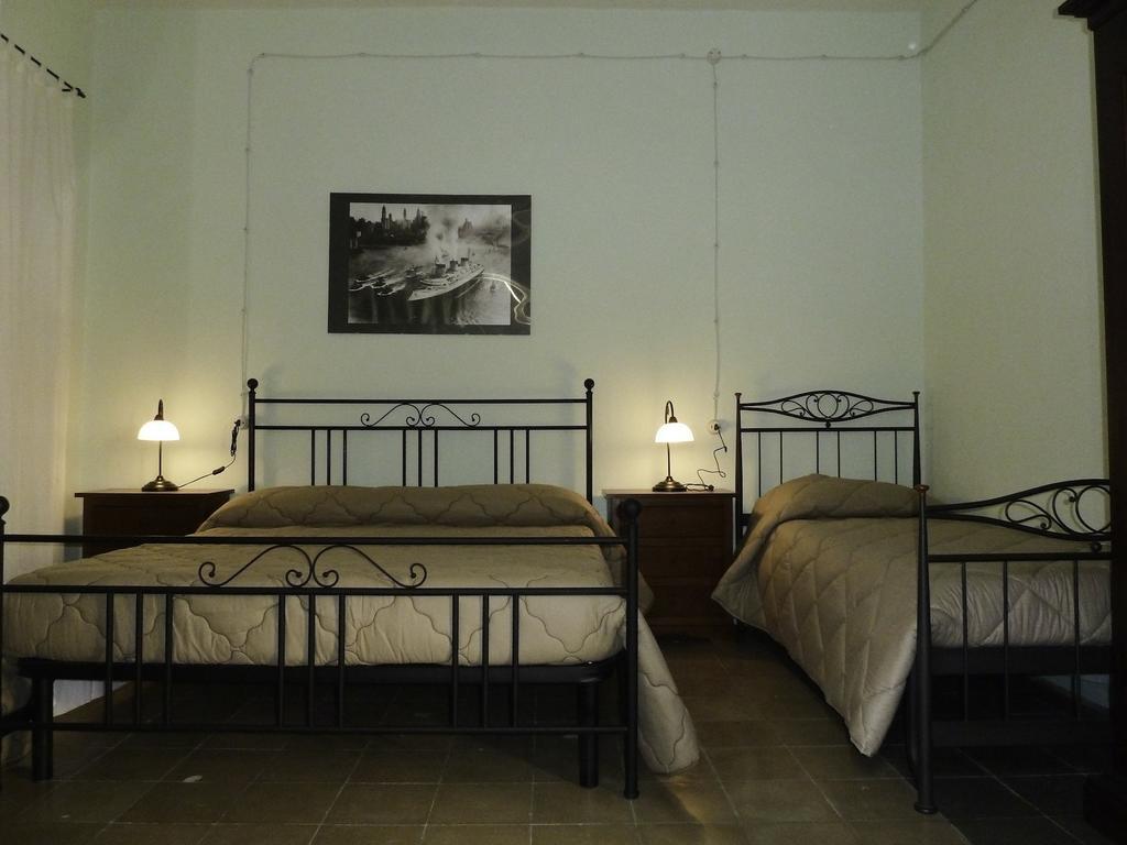 Aliano La Casa Dellamericano - Casa D'Epoca Anni '30 מראה חיצוני תמונה