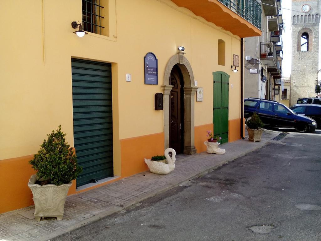 Aliano La Casa Dellamericano - Casa D'Epoca Anni '30 מראה חיצוני תמונה